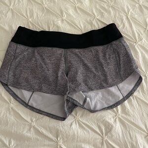 Lululemon Speed Up shorts in grey with black waistband low/mid rise!
